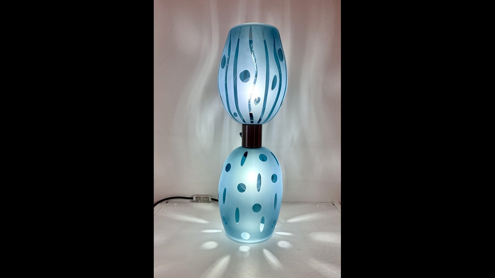 Lampe Bilboquet bleu  pois > Lampes  Poser > Bilboquet et Diabolo